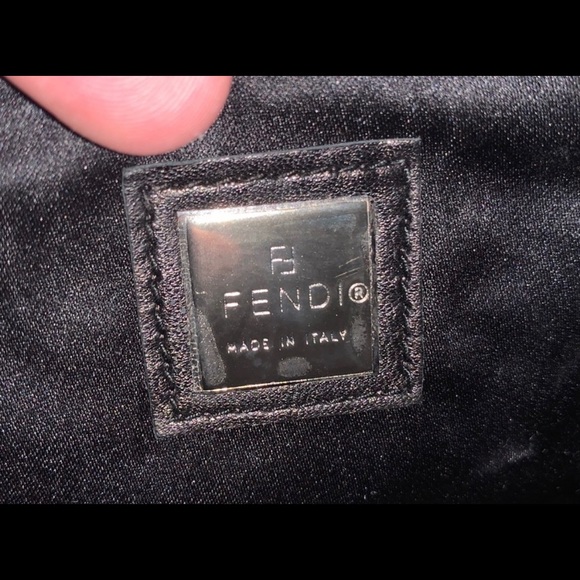 Authentic fendi RUNWAY black logo bag - Picture 4 of 8